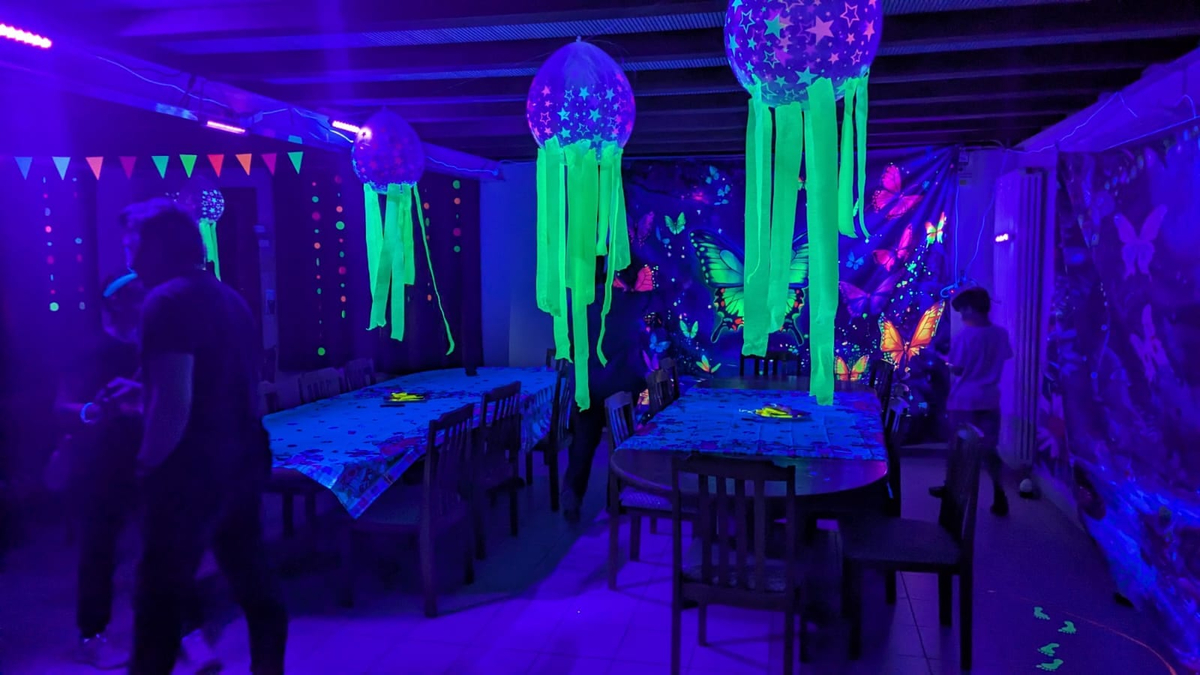 Double chasse aux bonbons Vignes & Fluo, dégustation de vins à Soral — Photo 2