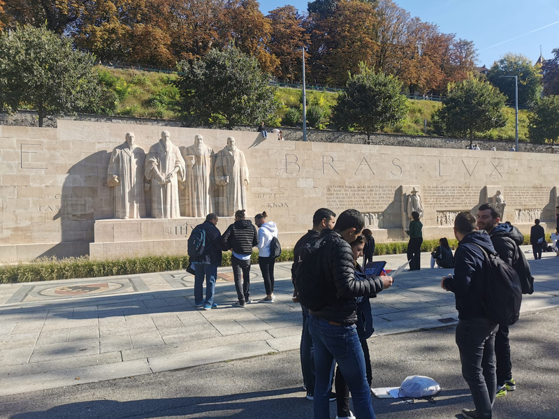 Jeu d'enquête "L'assassin des Macchabées" en Vieille ville de Genève — Photo 3
