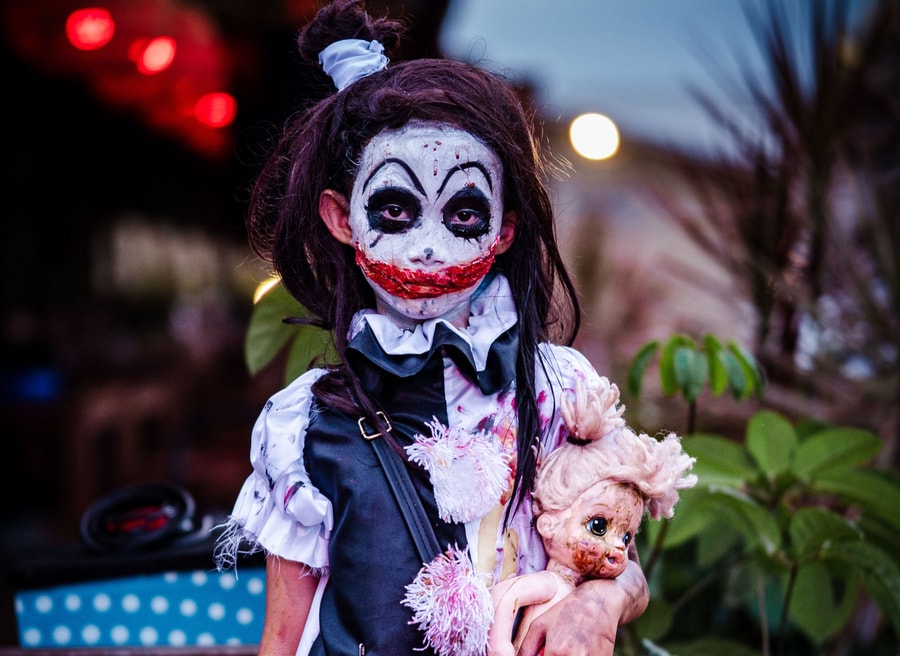 Déguisement Halloween classique pour enfant : sorcière, vampire ou squelette